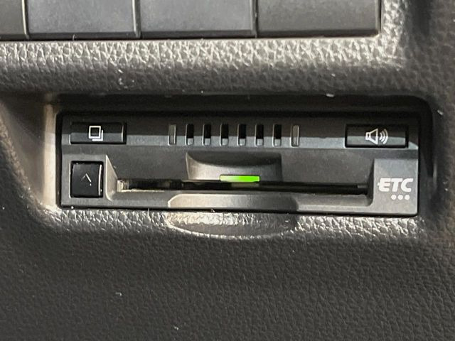 【ETC】高速道路の料金所をストレスなく通過!話題のスポットやサービスエリアに多い「スマートIC」利用時は必須のアイテムです。当店でセットアップを実施、ご納車当日からすぐにご利用いただけます!