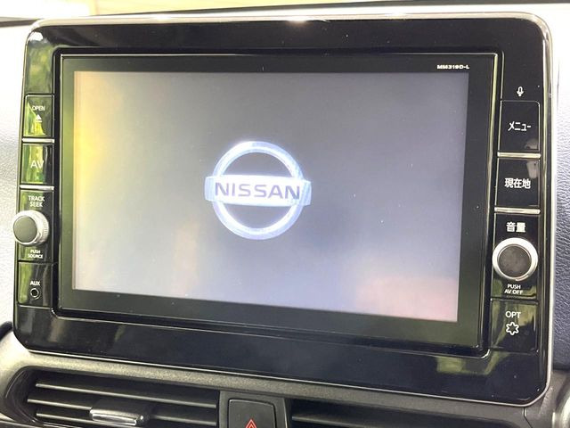 �y�����i�r�z�l�C�̏����i�r�𑕔����Ă���܂��B�i�r�̎g���₷���͂������A�I�[�f�B�I�@�\���[��!�L�����v�◷�s�͂������A�ʋ΂┃�����ȂǕ��i�̃h���C�u���y�����Ȃ�͂���
