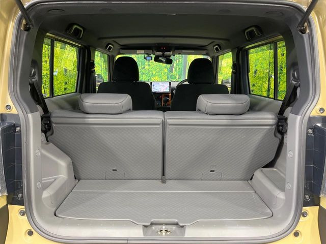普段のお買い物や通勤、送迎等に十分な荷室スペースを確保しております。セカンドシートを倒すと、大きな荷物の積載も可能です♪