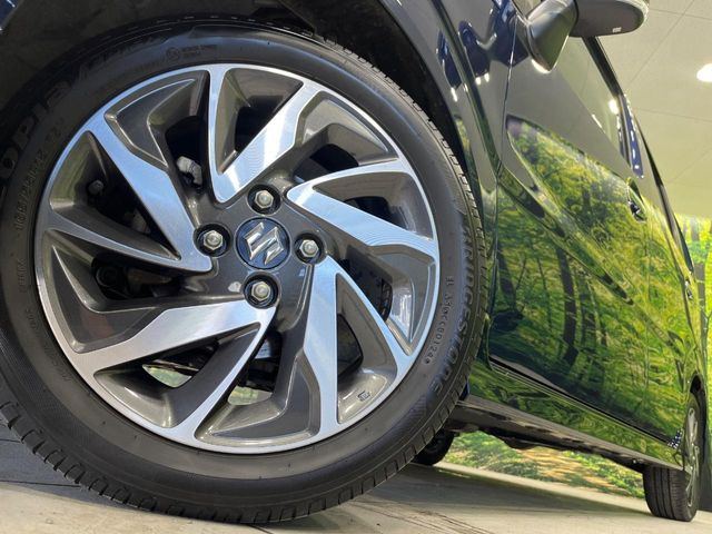 �y����15�C���`�A���~�z�C�[���z�O�ςɃ}�b�`���������A���~�z�C�[���𑕒����Ă���܂��B�e��ЊO�A���~�z�C�[����A�X�^�b�h���X�^�C�����戵�����Ă���܂��B���񂲑��k����������