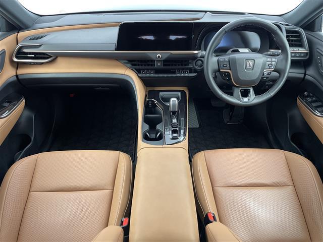 クラウンスポーツ2.5 Z E-Four 4WD