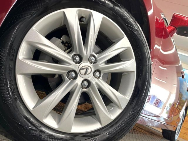 �y����16�C���`�A���~�z�C�[���z�O�ςɃ}�b�`���������A���~�z�C�[���𑕒����Ă���܂��B�e��ЊO�A���~�z�C�[����A�X�^�b�h���X�^�C�����戵�����Ă���܂��B���񂲑��k����������