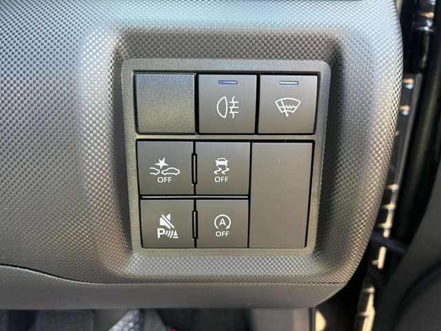 ロッキー1.0 プレミアム G 4WD