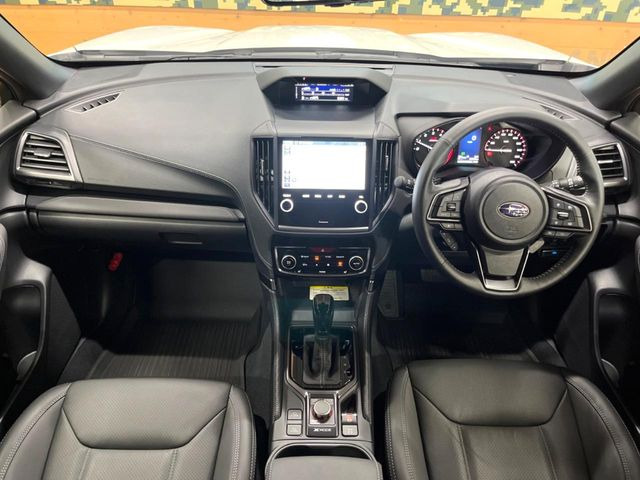 フォレスター1.8 STI スポーツ ブラック インテリア セレクション 4WD