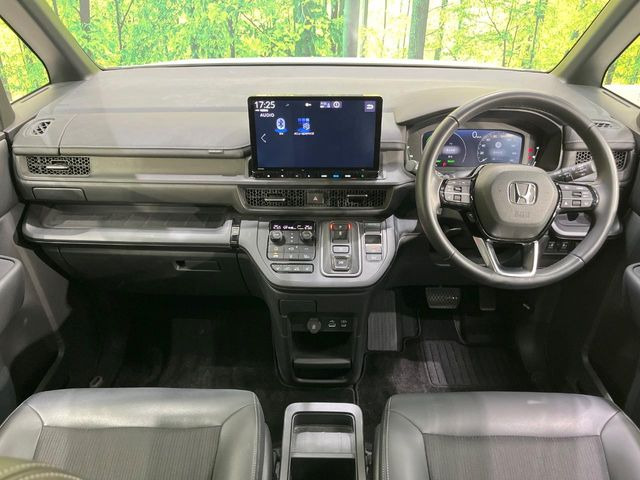 ステップワゴン2.0 e:HEV スパーダ