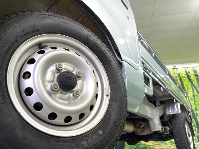 �y�z�C�[���z�O�ςɃ}�b�`���������A���~�z�C�[���𑕒����Ă���܂��B�e��ЊO�A���~�z�C�[����A�X�^�b�h���X�^�C�����戵�����Ă���܂��B���񂲑��k����������