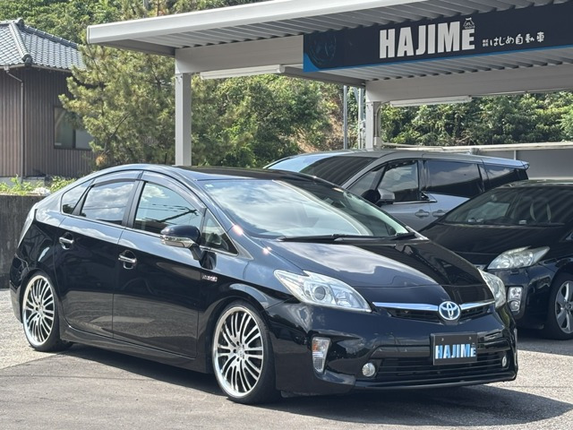 プリウス1.8 S