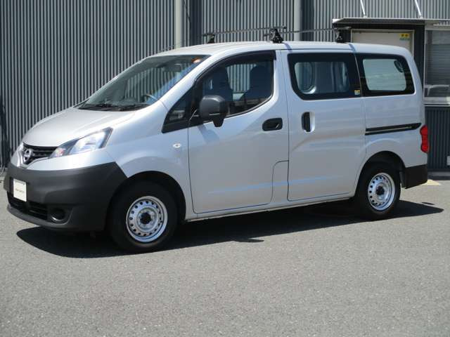NV200バネットバン1.6 DX