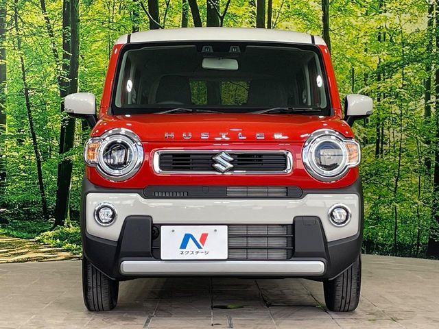 弊社では、全車『修復歴なし』のお車のみ取り扱っております。専任バイヤーによる厳選した仕入れの後、入庫後の車両チェックを行い、ネクステージが認定した高品質な中古車をご提供しております。