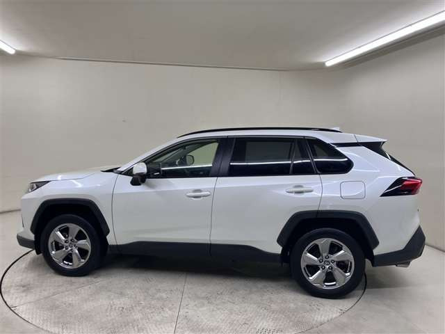 RAV42.5 ハイブリッド X