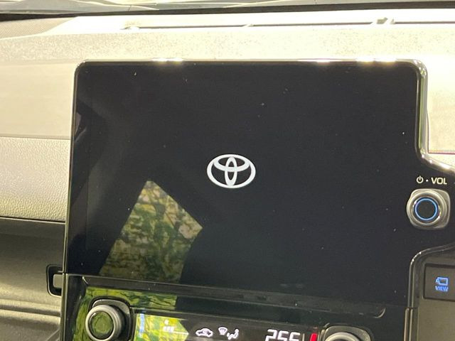 �y10.5�C���` �f�B�X�v���C�I�[�f�B�I�z���ʂ̃f�B�X�v���C��AppleCarPlay��AndroidAuto�����p�\�B�傫�ȉ�ʂŃX�}�z�i�r�A�v���������p���������܂���