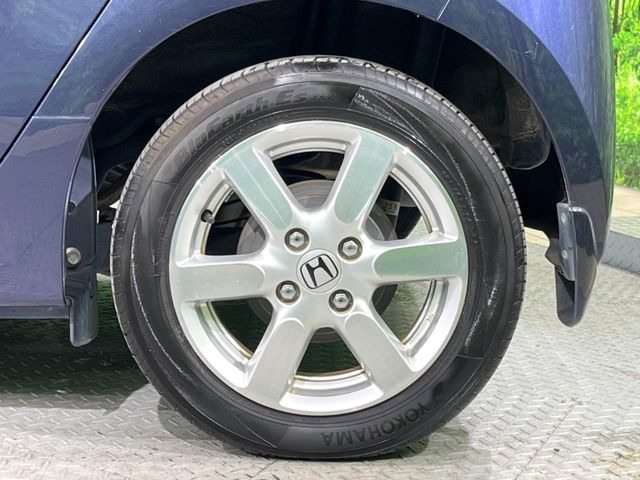 �y����14�C���`�A���~�z�C�[���z�O�ςɃ}�b�`���������A���~�z�C�[���𑕒����Ă���܂��B�e��ЊO�A���~�z�C�[����A�X�^�b�h���X�^�C�����戵�����Ă���܂��B���񂲑��k����������