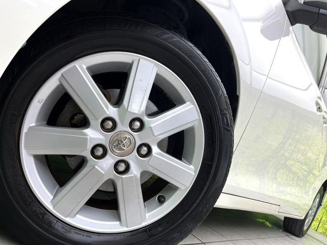 �y����16�C���`�A���~�z�C�[���z�O�ςɃ}�b�`���������A���~�z�C�[���𑕒����Ă���܂��B�e��ЊO�A���~�z�C�[����A�X�^�b�h���X�^�C�����戵�����Ă���܂��B���񂲑��k����������