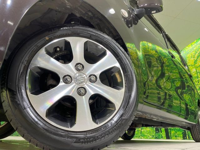 �y14�C���`�A���~�z�C�[���z�O�ςɃ}�b�`�����A���~�z�C�[���𑕒����Ă���܂��B�e��A���~�z�C�[����A�X�^�b�h���X�^�C�����戵�����Ă���܂��B���񂲑��k����������