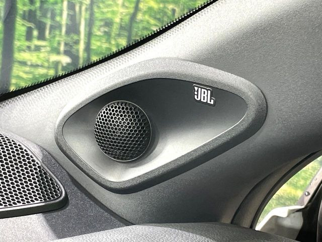 �yJBL�T�E���h�V�X�e���t���z�[���̃i�r�@�\�͂������A���x�ȃ`���[�j���O�\�͂����ڂ���Ă���A�������ȉ��y�����y���݂��������܂���