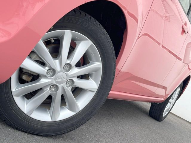 �y����14�C���`�A���~�z�C�[���z�O�ςɃ}�b�`���������A���~�z�C�[���𑕒����Ă���܂��B�e��ЊO�A���~�z�C�[����A�X�^�b�h���X�^�C�����戵�����Ă���܂��B���񂲑��k����������