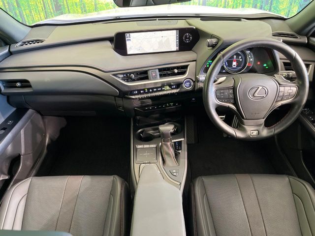 UX250h Fスポーツ