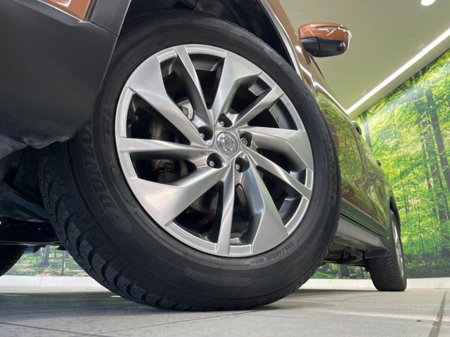 �y����18�C���`�A���~�z�C�[���z�O�ςɃ}�b�`���������A���~�z�C�[���𑕒����Ă���܂��B�e��ЊO�A���~�z�C�[����A�X�^�b�h���X�^�C�����戵�����Ă���܂��B���񂲑��k����������