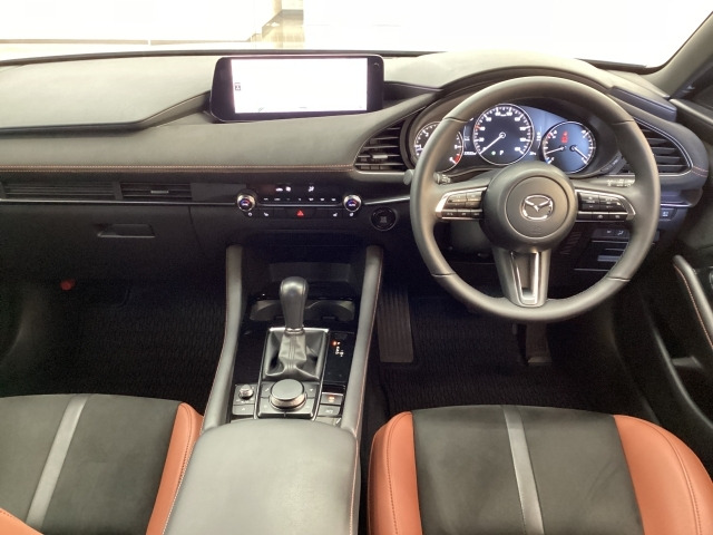 MAZDA3ファストバック1.8 XD レトロスポーツエディション