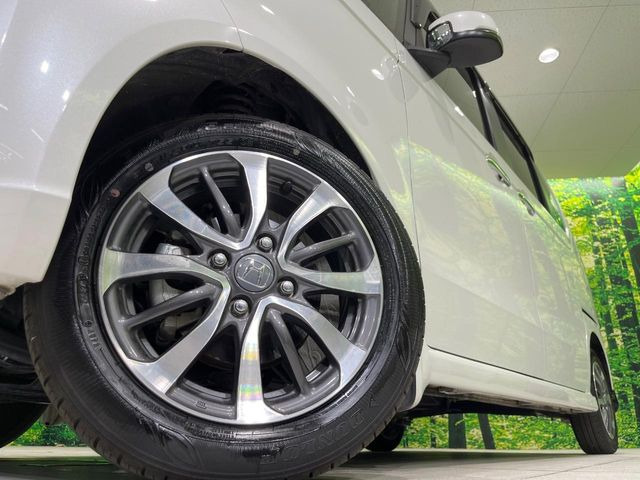 �y����14�C���`�A���~�z�C�[���z�O�ςɃ}�b�`���������A���~�z�C�[���𑕒����Ă���܂��B�e��ЊO�A���~�z�C�[����A�X�^�b�h���X�^�C�����戵�����Ă���܂��B���񂲑��k����������