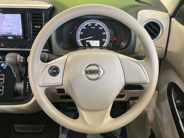�y�X�e�A�����O�X�C�b�`�z�^�]���A�O������ڐ������炷���ƂȂ��A�I�[�f�B�I���̑��삪�\�ȕ֗��@�\!���S&���K�ȃh���C�u�����o���Ă���܂���