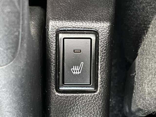 運転席側シートヒーターで座席ポカポカ!