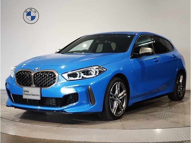 1シリーズM135i xドライブ 4WD
