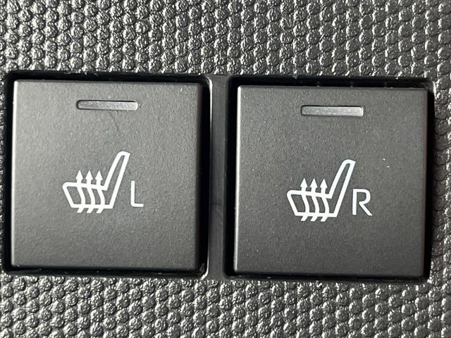 【シートヒーター】寒い日に重宝するシートヒーター!エアコンより早く温まってくれるので寒がりの人も安心ですね♪エアコンの温風は乾燥するから苦手、という方にもをおすすめです。