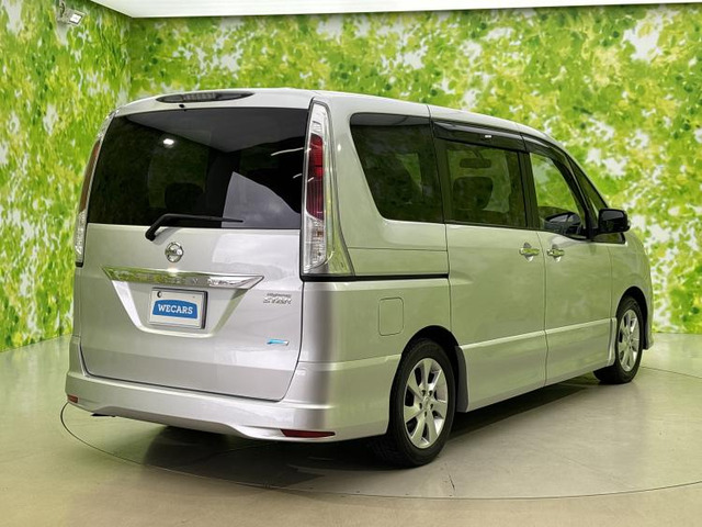 セレナ2.0 ハイウェイスター Vセレクション