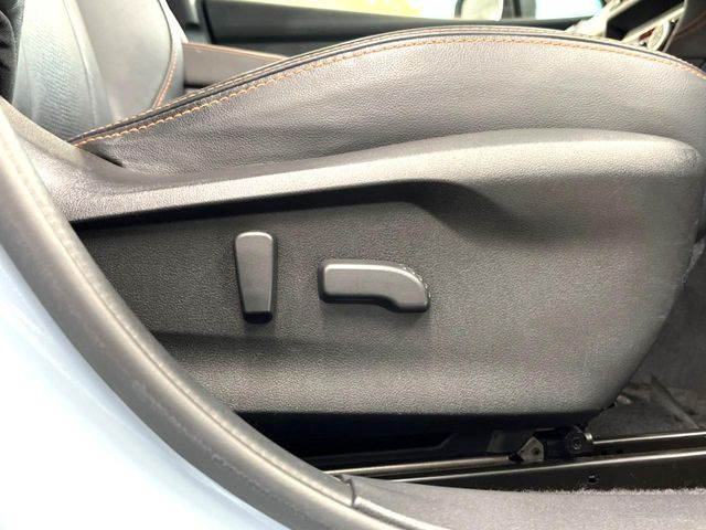 【パワーシート】スイッチ一つで簡単にシートの微調整が可能!電動だから力もいりません!快適なシートポジションにセットして、快適なドライブをお楽しみください。