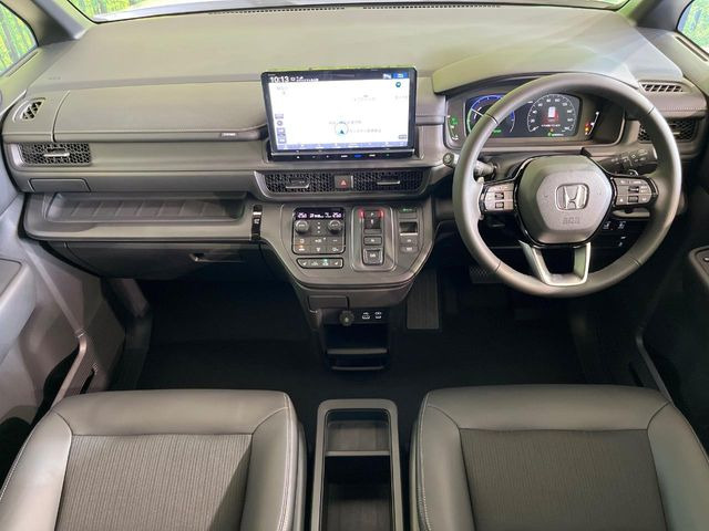 ステップワゴン2.0 e:HEV スパーダ 30周年特別仕様車