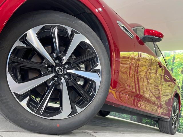 �y�����A���~�z�C�[���z�O�ςɃ}�b�`���������A���~�z�C�[���𑕒����Ă���܂��B�e��ЊO�A���~�z�C�[����A�X�^�b�h���X�^�C�����戵�����Ă���܂��B���񂲑��k����������