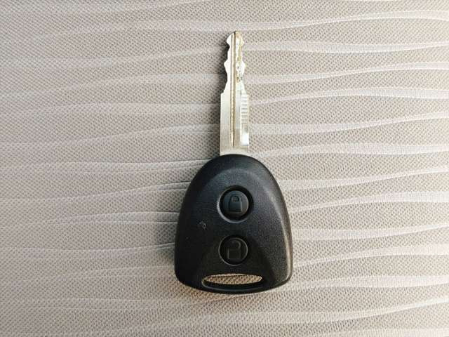 お客様のご予算帯に合わせたお車を常時50台以上取り揃えています!当社のスタッフがお客様のお車選びをしっかりサポートしご提案させていただきます!