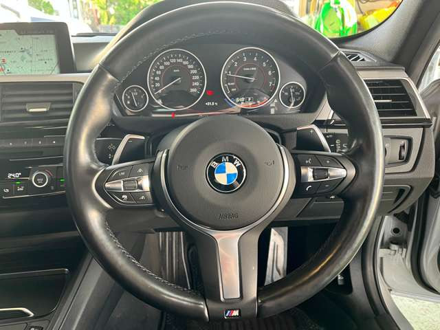 3シリーズツーリング320i xドライブ Mスポーツ 4WD