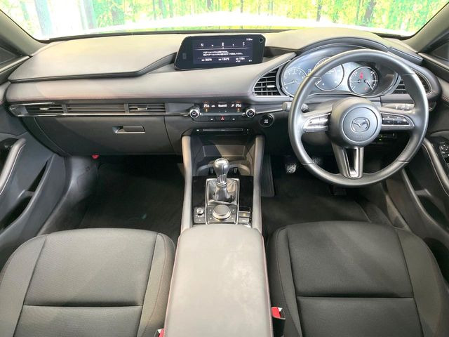 MAZDA3ファストバック1.5 15S ブラックトーンエディション