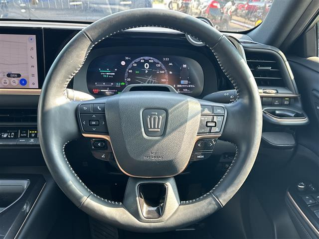 クラウンスポーツ2.5 Z E-Four 4WD