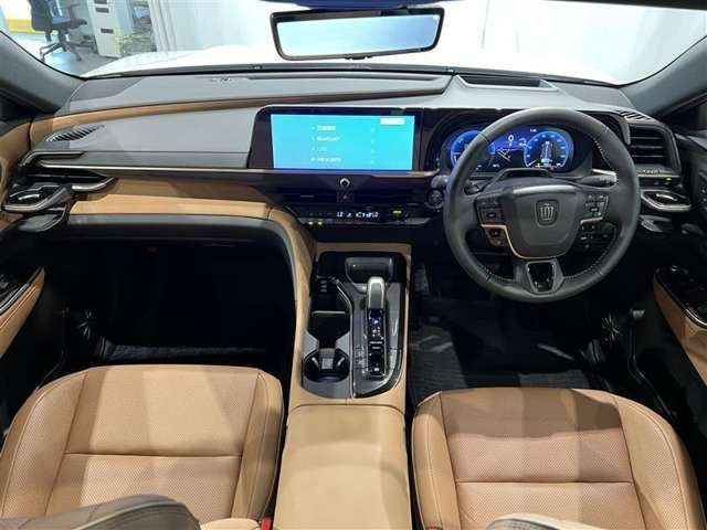 クラウンスポーツ2.5 Z E-Four 4WD