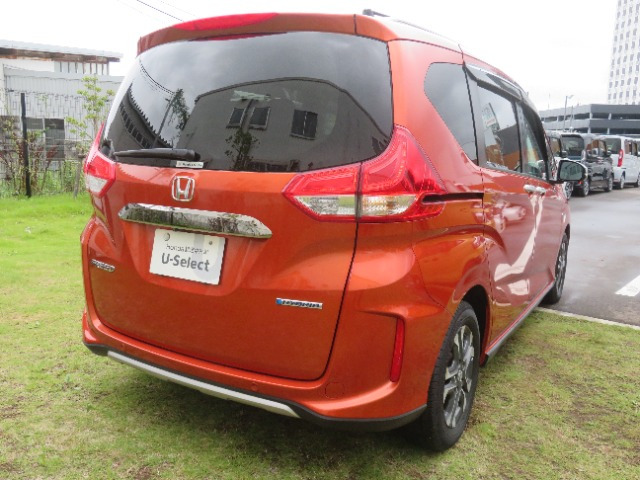フリード1.5 ハイブリッド クロスター ホンダセンシング