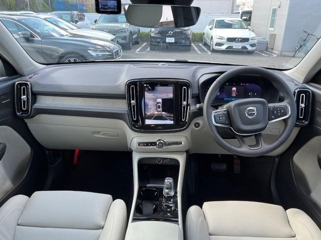XC40アルティメット B4 AWD 4WD