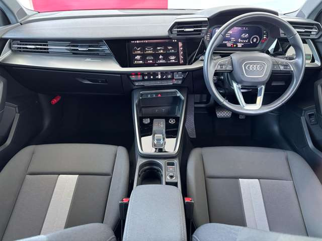 A3セダン30 TFSI アドバンスド