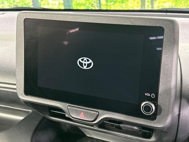 �y8�C���` �f�B�X�v���C�I�[�f�B�I�z���ʂ̃f�B�X�v���C��AppleCarPlay��AndroidAuto�����p�\�B�傫�ȉ�ʂŃX�}�z�i�r�A�v���������p���������܂���