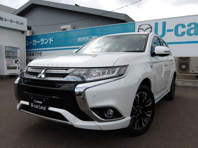 アウトランダーPHEV2.0 G ナビパッケージ 4WD