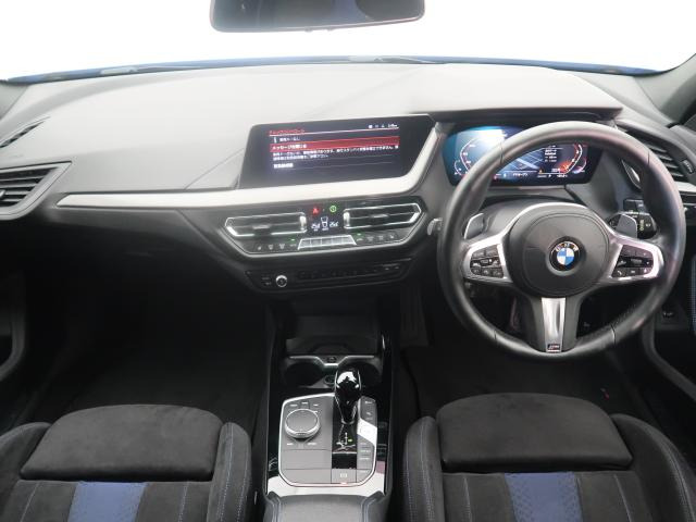 1シリーズM135i xドライブ 4WD