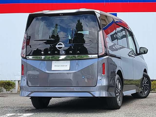 セレナ1.4 e-POWER ハイウェイスターV