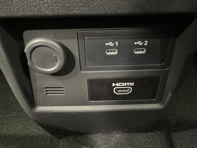 デリカミニT プレミアム デリマル パッケージ 4WD