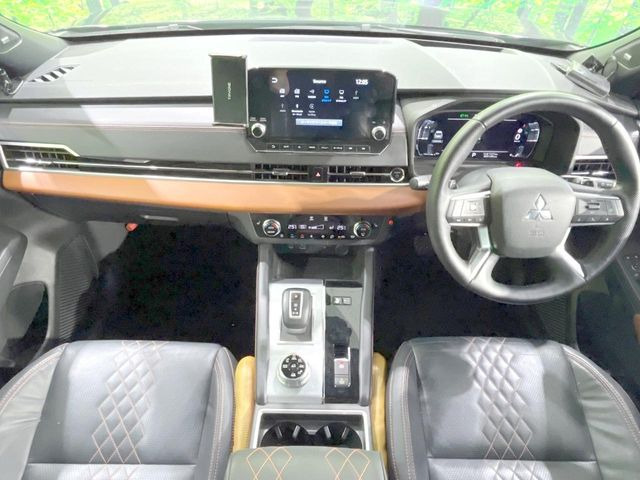 アウトランダーPHEV 2.4 P 4WD