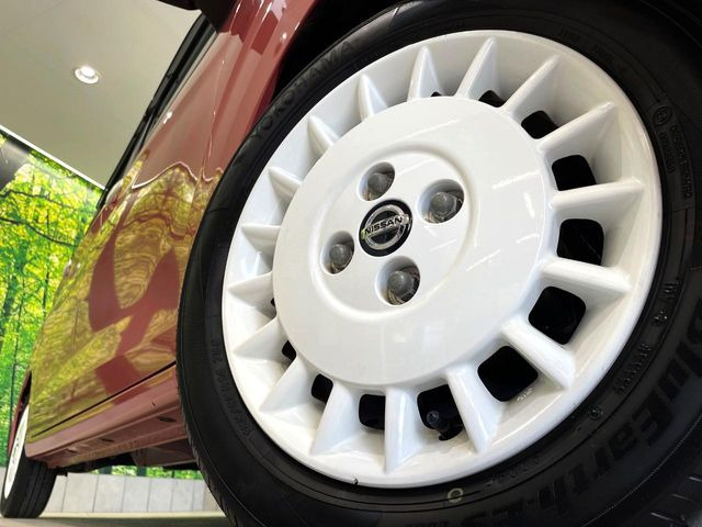�y����14�C���`�A���~�z�C�[���z�O�ςɃ}�b�`���������A���~�z�C�[���𑕒����Ă���܂��B�e��ЊO�A���~�z�C�[����A�X�^�b�h���X�^�C�����戵�����Ă���܂��B���񂲑��k����������