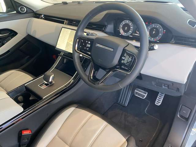 レンジローバーイヴォークダイナミック SE 2.0L P200 4WD