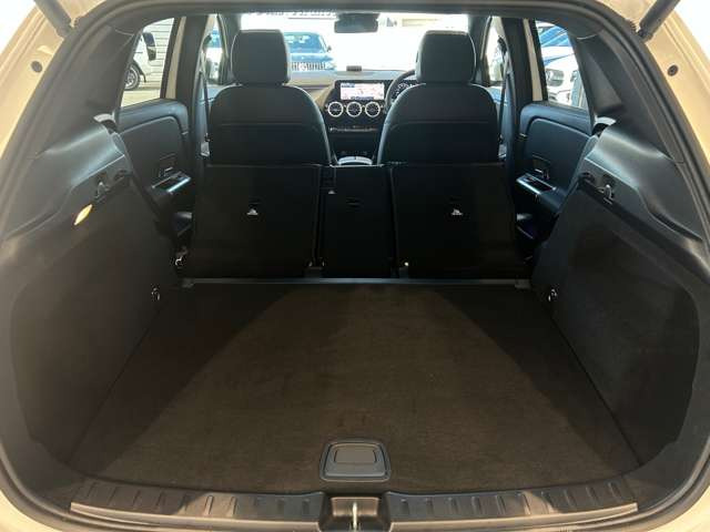 GLAクラスGLA200 d 4マチック アーバン スターズ 4WD