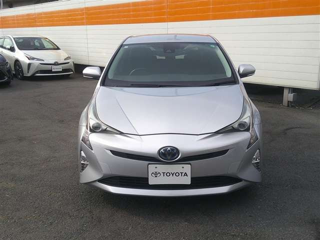 プリウス1.8 S